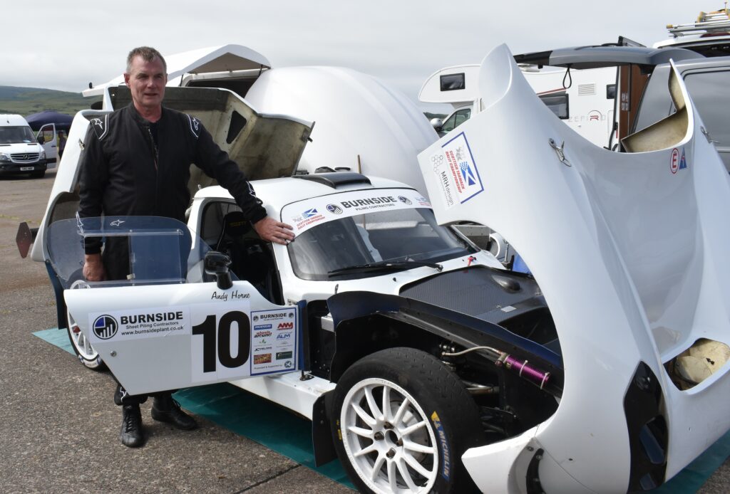 Andy Horne from Inverness was first Scottish driver in his Darrian T90 GTR.
