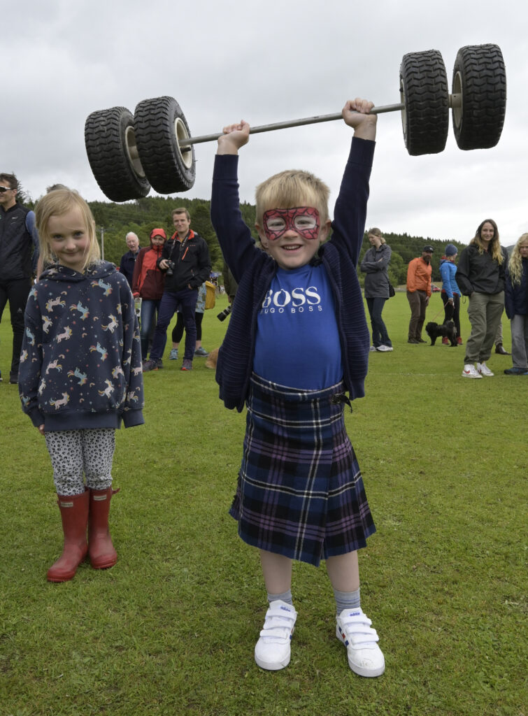 Five-year-old Konnan Whyte follows in his Strongman Dad's footsteps at the junior lifting event. Photograph: Iain Ferguson, alba.photos.