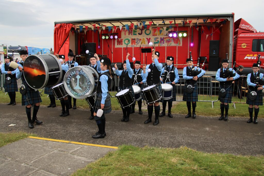Kintyre Schools Pipe Band kicked off the party.