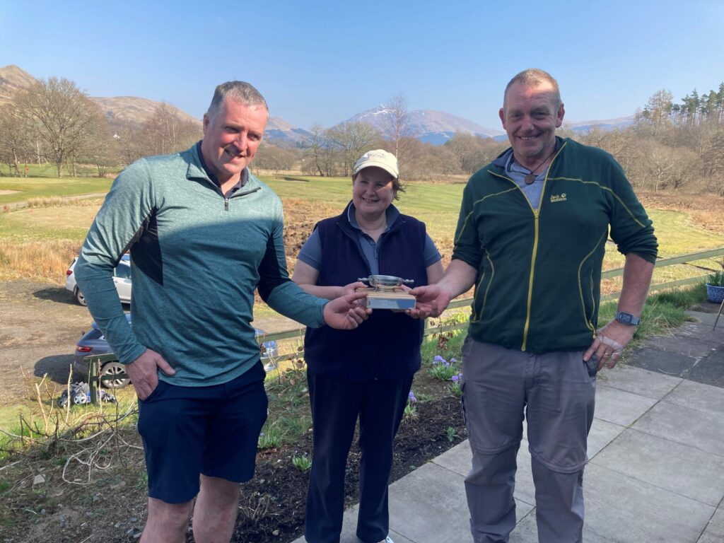 Sunshine and smiles for Dalmally Golf Club opener