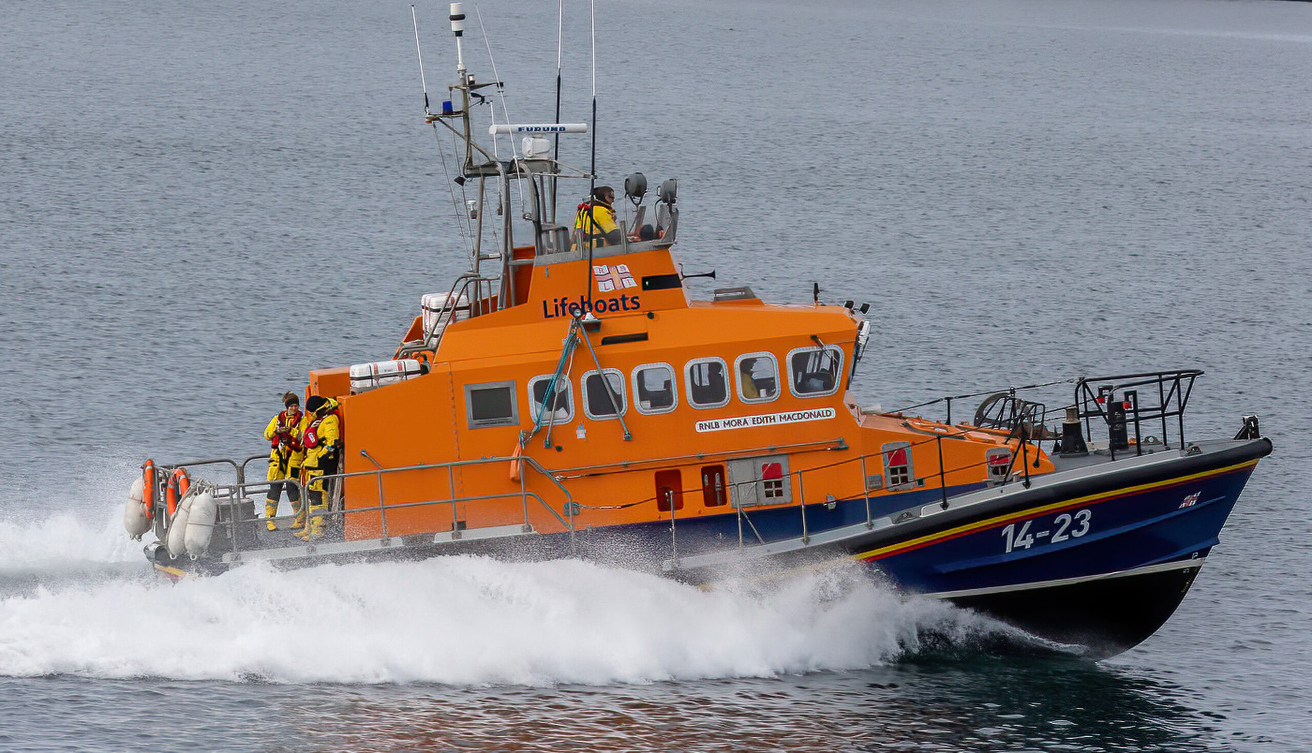 Ferry helps Oban RNLI rescue fishing boat - The Oban Times