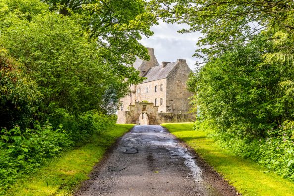 The wander up to Midhope Castle