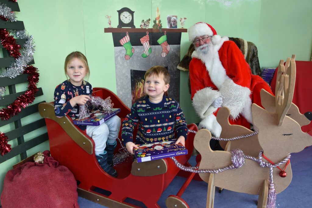 Tiny tots get into the festive spirit