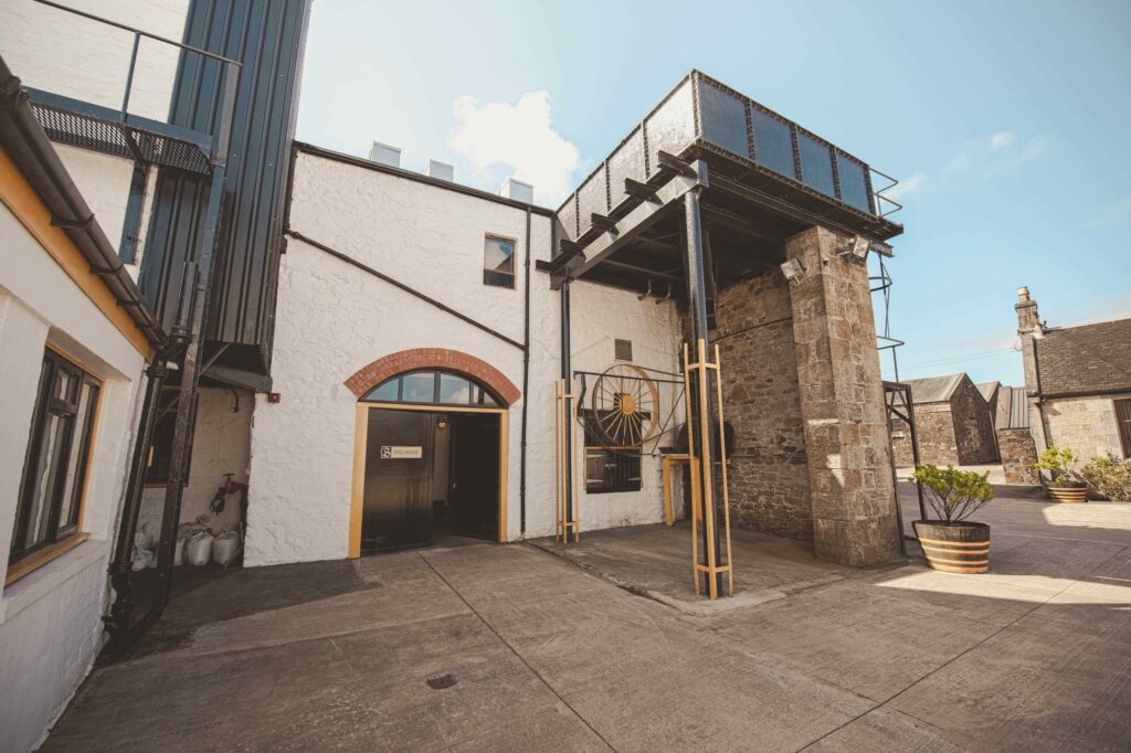 J&A Mitchell & Co is switching to using liquid gas at both of its Campbeltown distilleries.