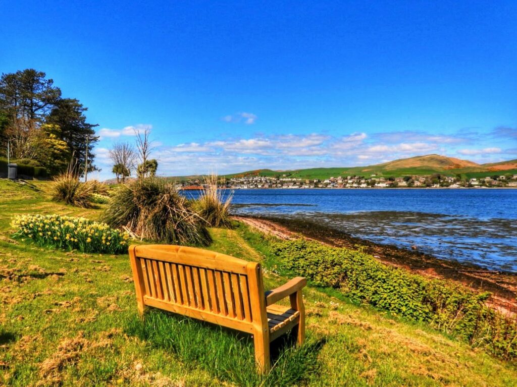 Mid Argyll photographer Aileen Gillies snapped this stunning shot of the view from a bench on Kilkerran Road during a visit to Campbeltown.