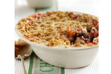 Apple and Blackberry crumble