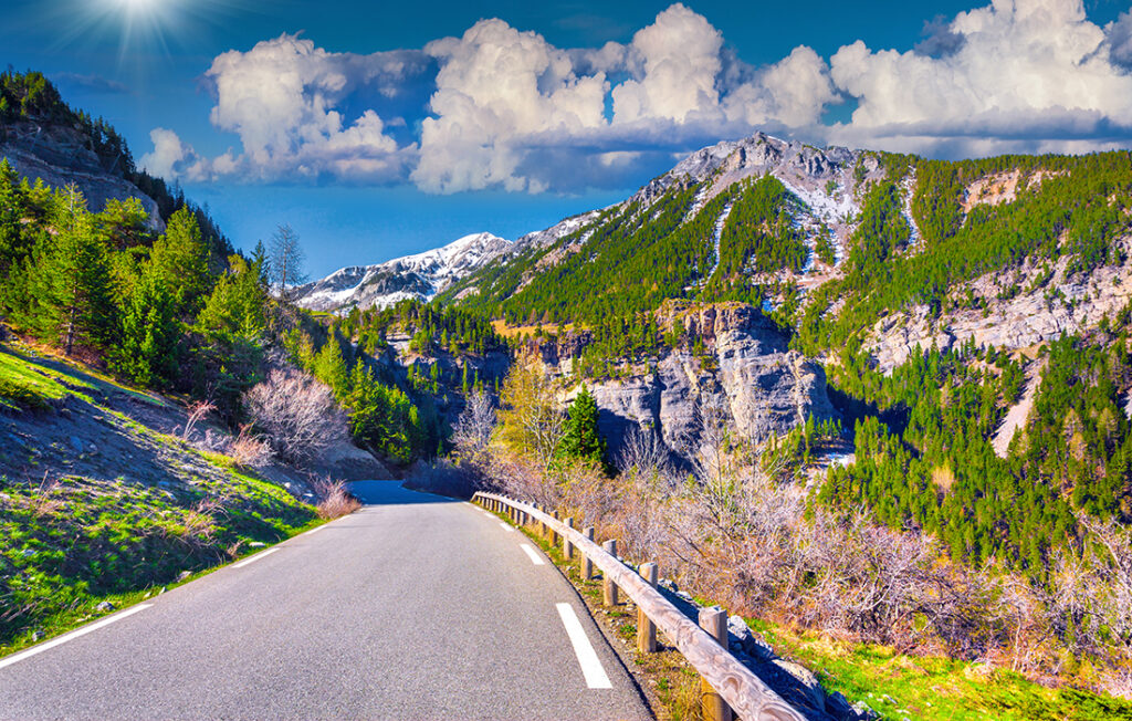 Col de la Bonette pass Pic: Shutterstock