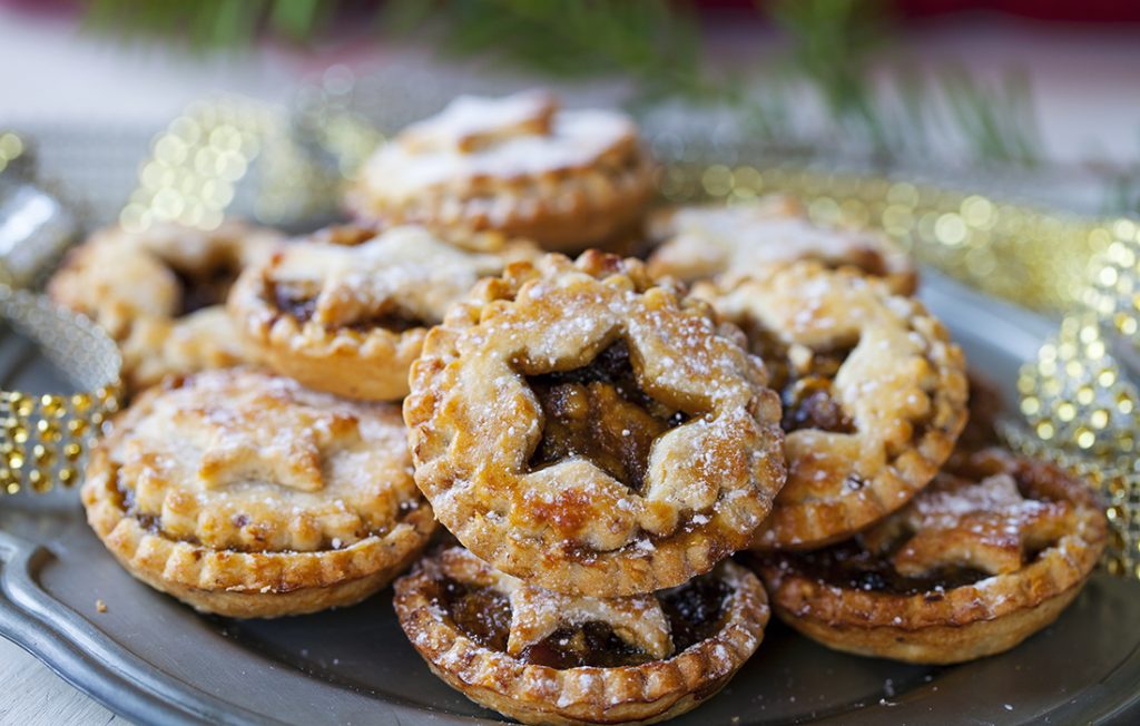 Christmas mince pies in our Christmas food and drink quiz Pic: Shuttertstock