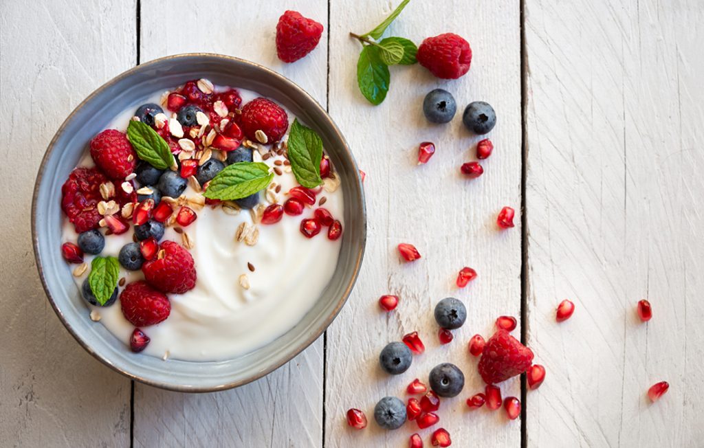Yoghurt and berries