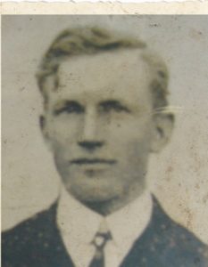 Duncan MacKinnon, brother of the bard Hector MacKinnon, was one of six brothers who all went to war. Duncan was killed at sea in March 1916.